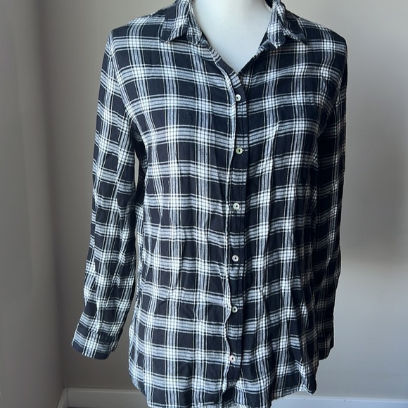 H&M Plaid Button Down Shirt - Picture 2 of 9